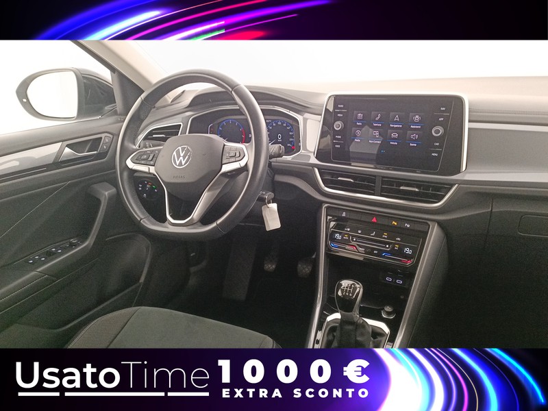7 - Volkswagen T-Roc 1.0 tsi 110cv style