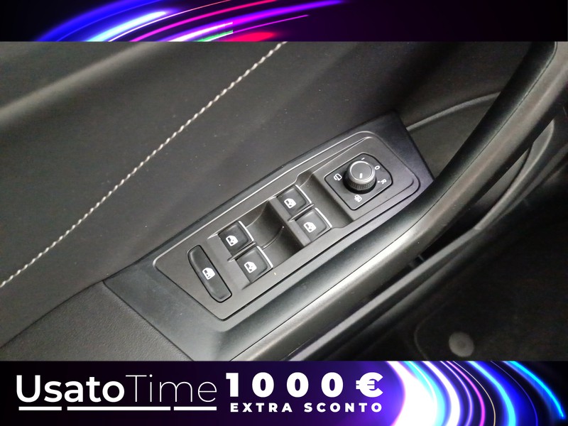 19 - Volkswagen T-Roc 1.0 tsi 110cv style