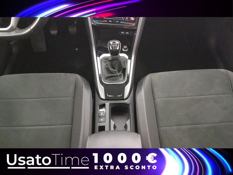 13 - Volkswagen T-Roc 2.0 tdi scr 115cv style
