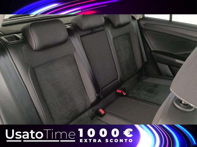19 - Volkswagen T-Roc 2.0 tdi scr 115cv style