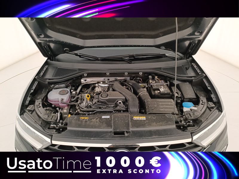 31 - Volkswagen T-Roc 1.5 tsi act edition plus