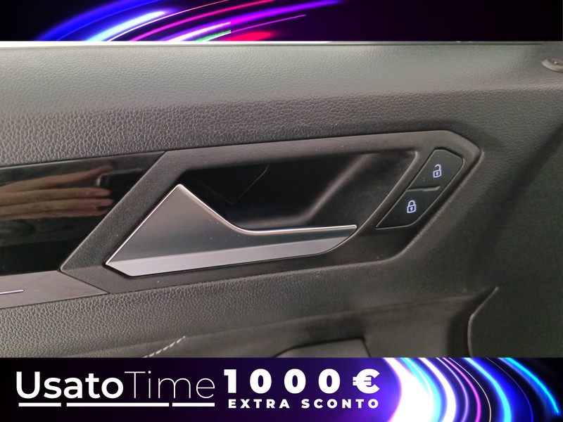 19 - Volkswagen T-Roc 1.5 tsi act r line