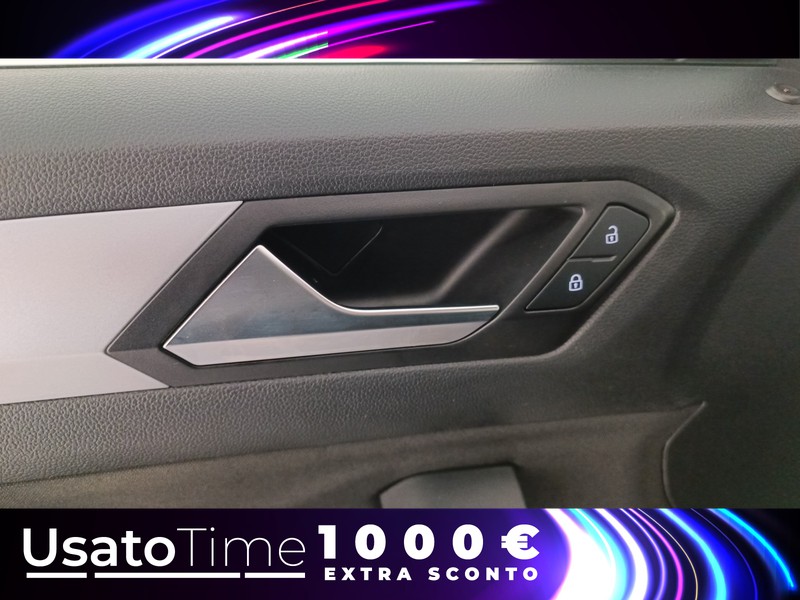 19 - Volkswagen T-Roc 1.0 tsi 110cv life