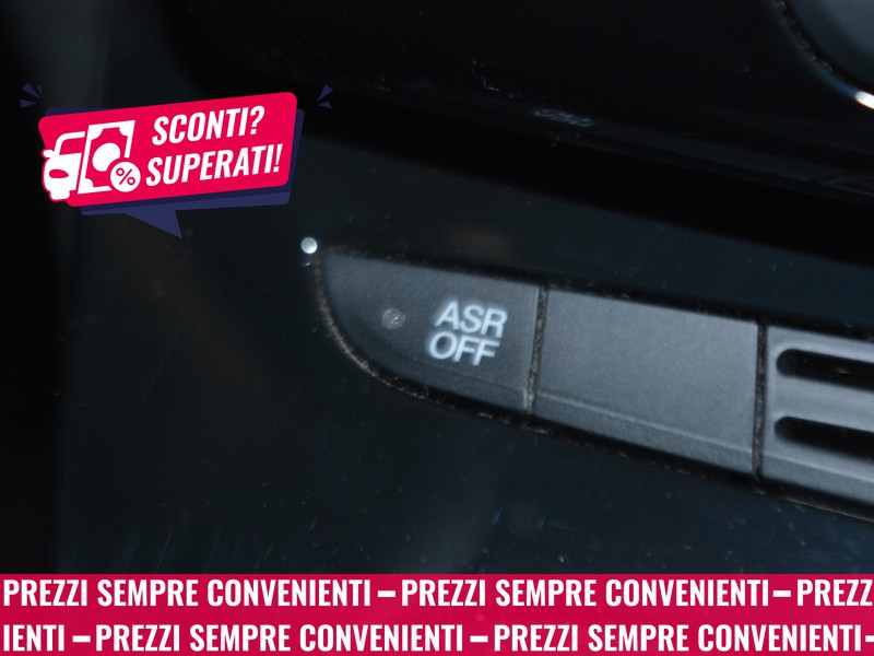 19 - Lancia Ypsilon 1.0 firefly hybrid 70cv platino s&s
