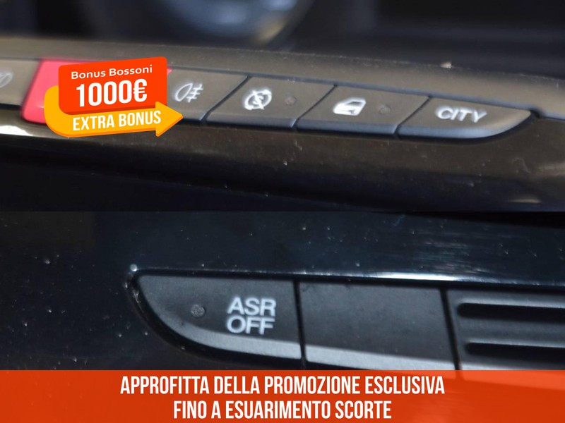 19 - Lancia Ypsilon 1.0 firefly hybrid 70cv platino s&s