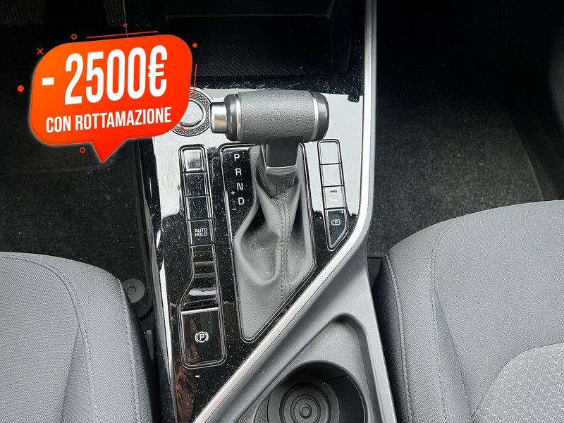 13 - Kia Niro 1.6 gdi hybrid 129cv business dct6