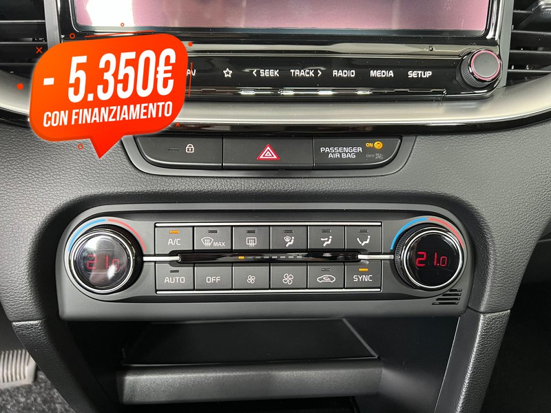 13 - Kia Xceed 1.5 t-gdi mhev 140cv business mt