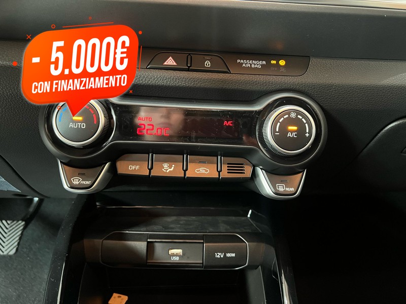 13 - Kia Stonic 1.2 mpi gpl 78cv style special edition