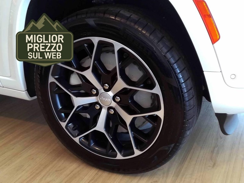 19 - Jeep Grand Cherokee 2.0 atx phev summit reserve 4xe auto