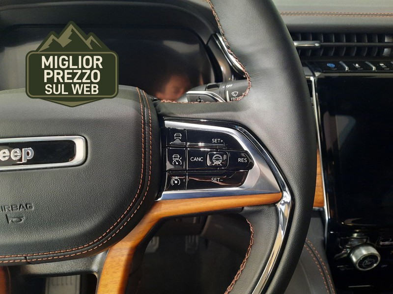 13 - Jeep Grand Cherokee 2.0 atx phev summit reserve 4xe auto