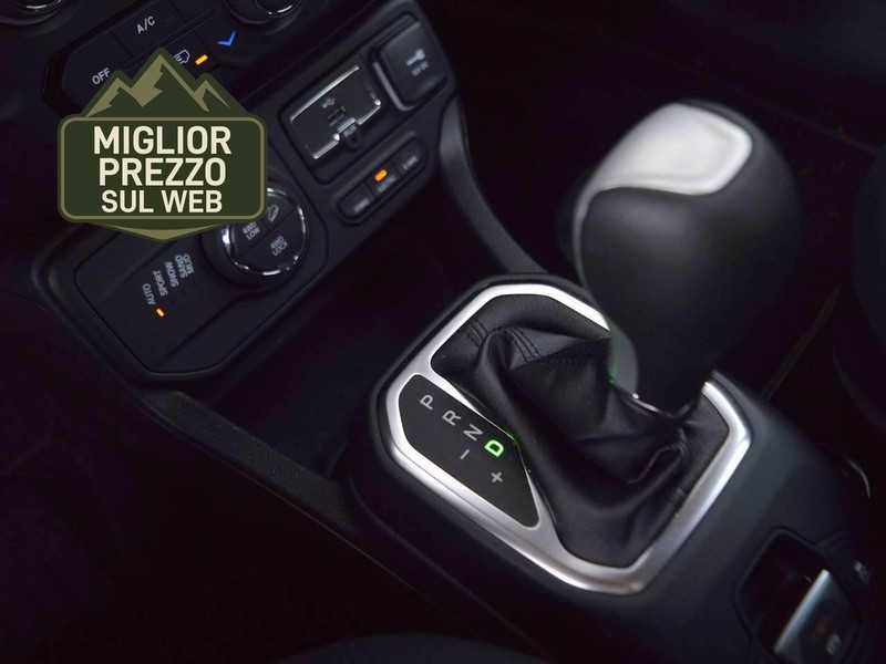 13 - Jeep Renegade 1.3 t4 phev limited 4xe at6