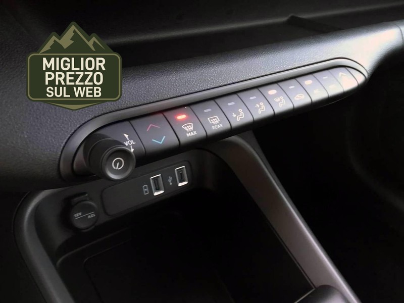 13 - Jeep Avenger 1.2 turbo 100cv longitude fwd