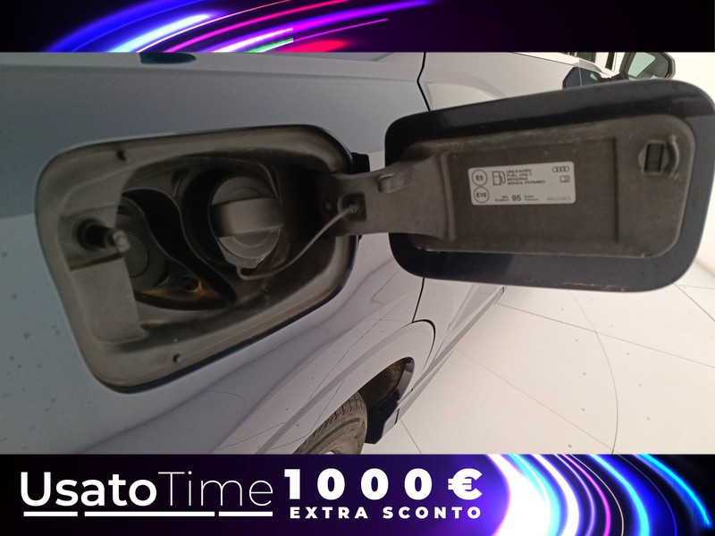 37 - Audi Q3 40 2.0 tfsi business advanced quattro s tronic