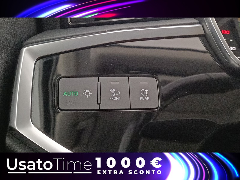 19 - Audi Q3 sportback 35 2.0 tdi s line edition s tronic