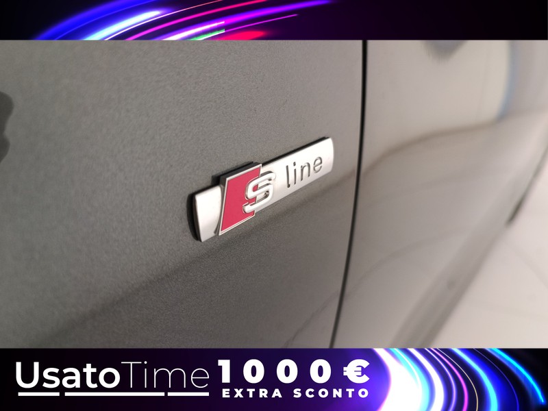 25 - Audi Q3 35 2.0 tdi s line edition s tronic