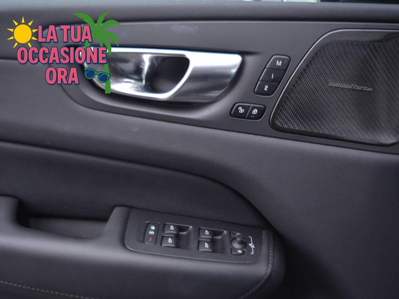 13 - Volvo XC60 2.0 b4 plus dark automatico