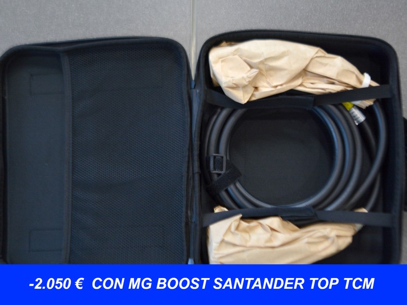 13 - Mg HS 1.5 phev luxury auto