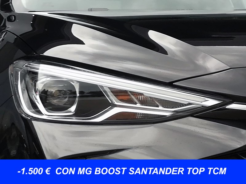 13 - Mg ZS 1.5 hybrid+ luxury auto