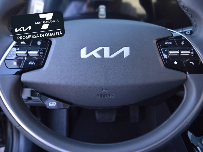19 - Kia Niro 1.6 gdi plug-in hybrid 171cv style dct6