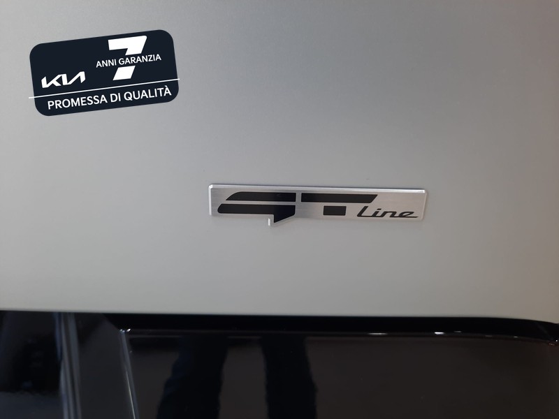 13 - Kia EV4 81,4 kwh long range gt-line launch edition fwd