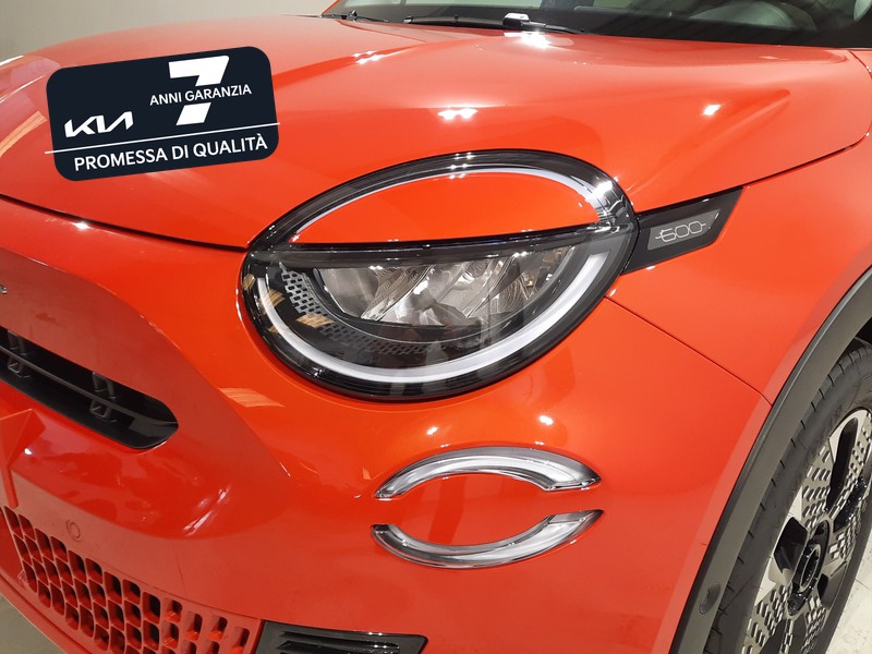25 - Fiat 600 1.2 hybrid 110cv la prima ii edct