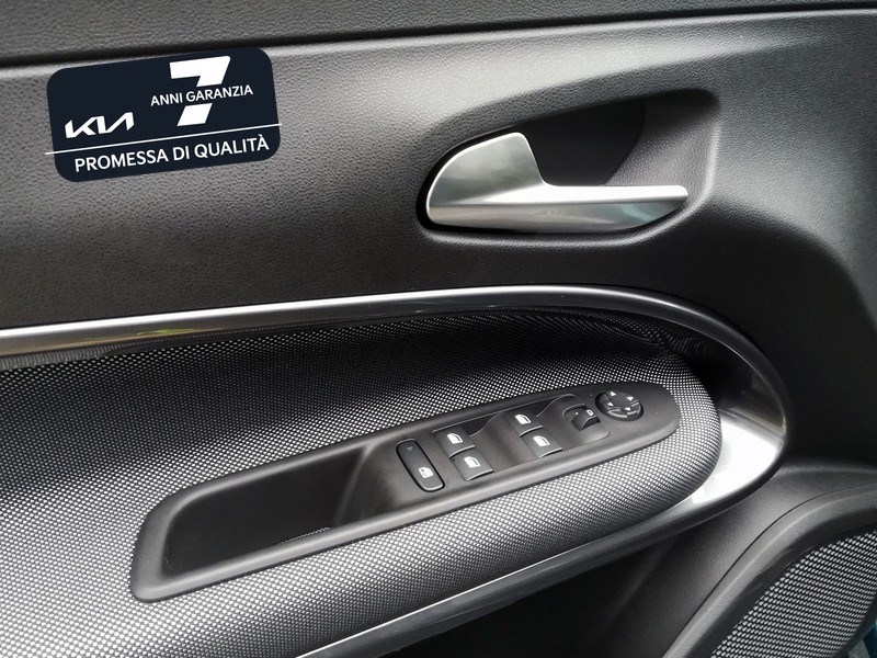 19 - Fiat 600 1.2 hybrid 145cv icon edct