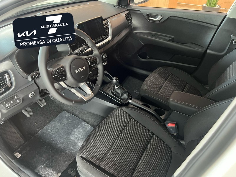 7 - Kia Stonic 1.2 mpi gpl 78cv style special edition