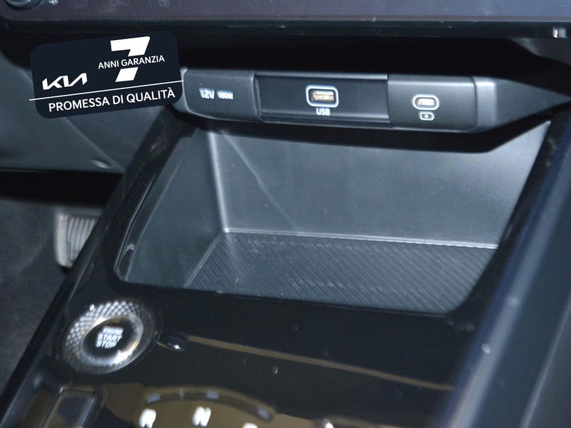 19 - Kia Niro 1.6 gdi hybrid 129cv style dct6