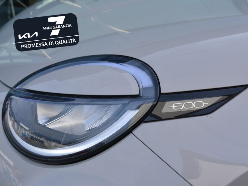 19 - Fiat 600 1.2 hybrid 110cv la prima ii edct