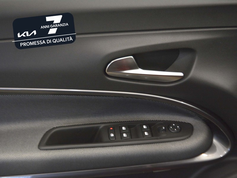 13 - Fiat 600 1.2 hybrid 110cv icon edct