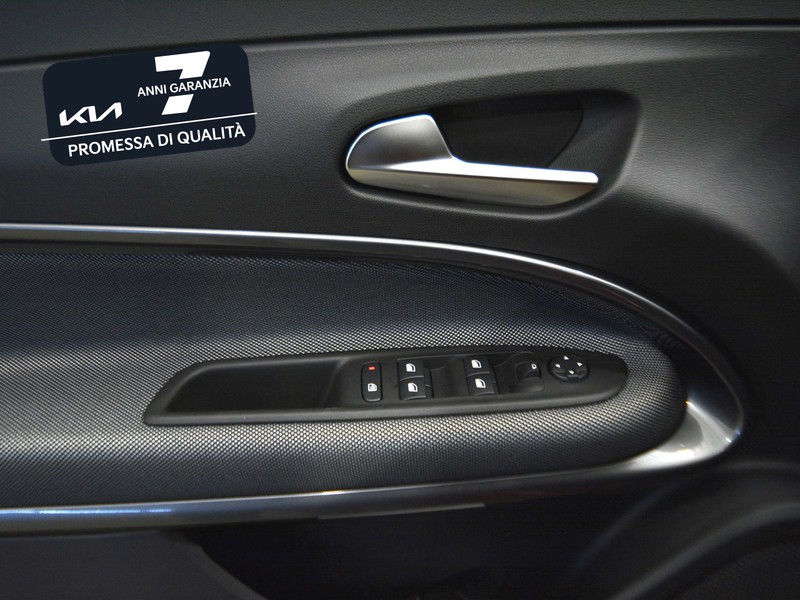 13 - Fiat 600 1.2 hybrid 110cv icon edct