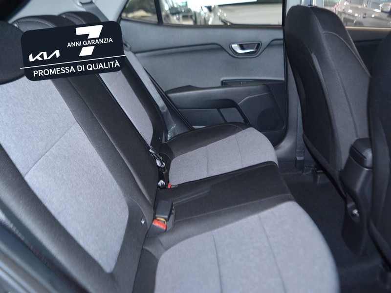 7 - Kia Stonic 1.2 mpi gpl 78cv style special edition