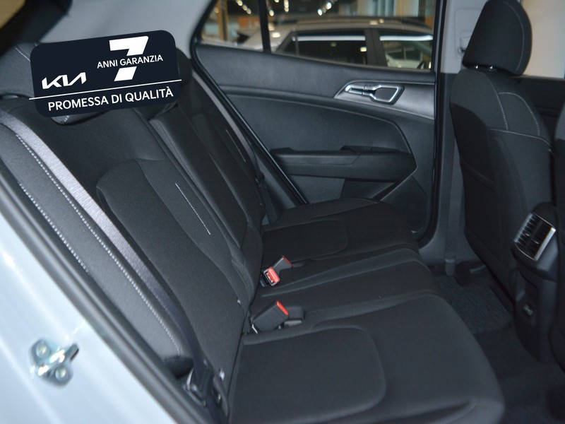 7 - Kia Sportage 1.6 t-gdi gpl business mt