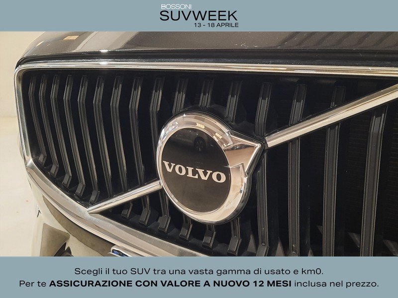 31 - Volvo XC60 2.0 b4 momentum pro automatico