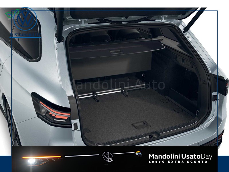 13 - Volkswagen Passat 1.5 etsi act 150cv r-line
