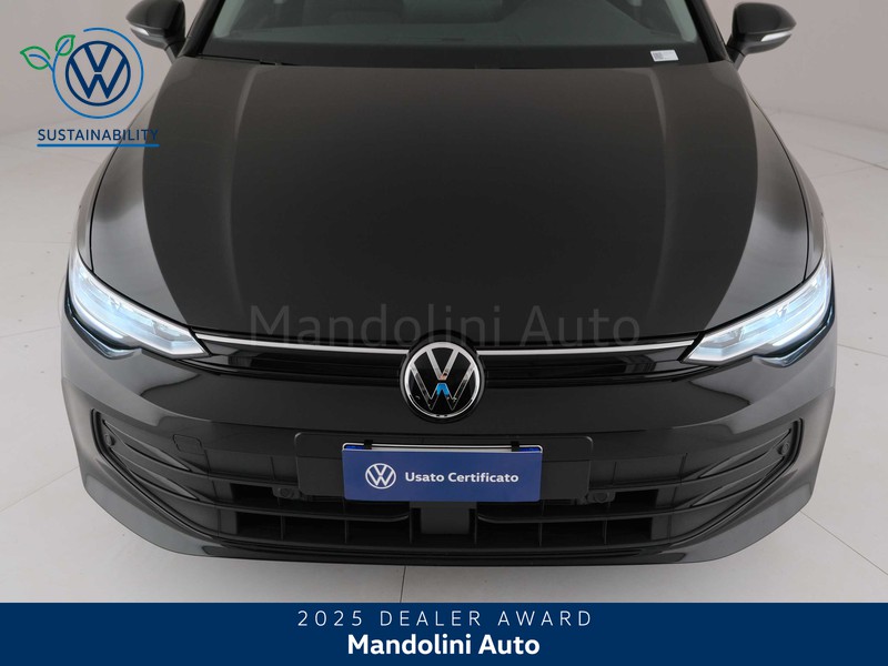 13 - Volkswagen Golf 1.5 tsi ehybrid 204cv edition plus dsg