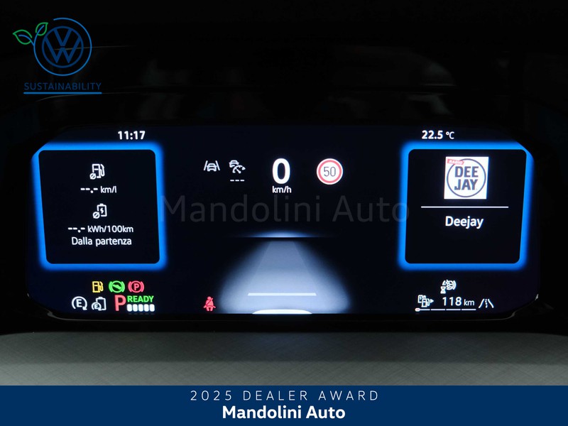 19 - Volkswagen Golf 1.5 tsi ehybrid 204cv edition plus dsg