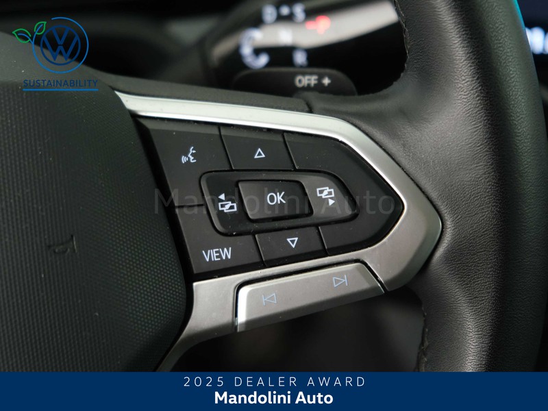 25 - Volkswagen Passat 1.5 etsi act 150cv business dsg