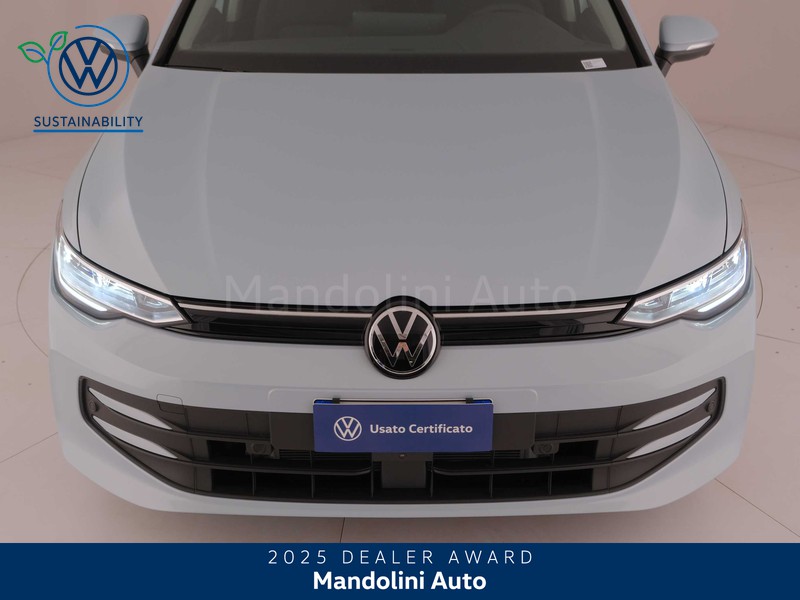 13 - Volkswagen Golf 1.5 tsi ehybrid 204cv edition plus dsg