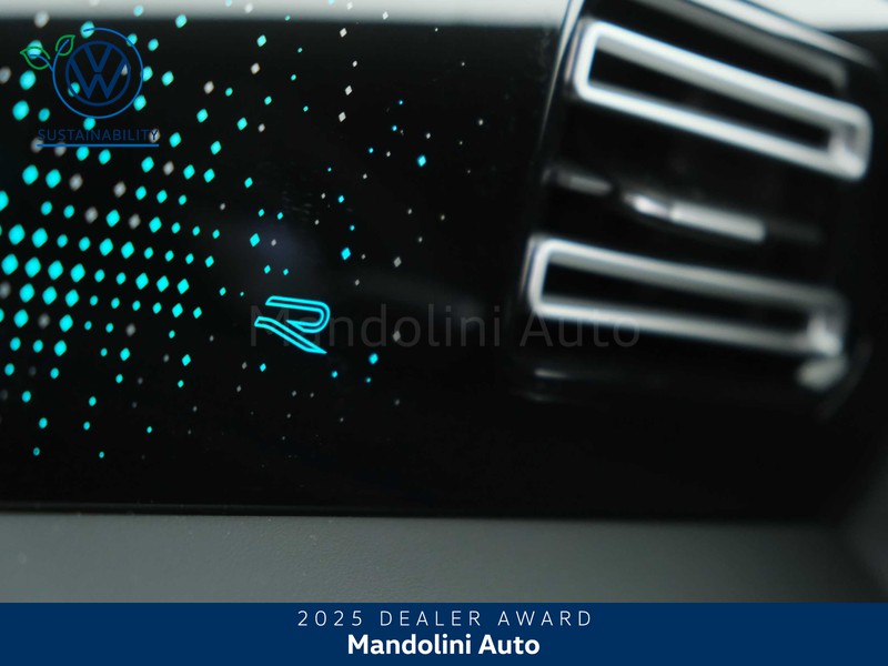 37 - Volkswagen Tiguan 1.5 tsi ehybrid 204cv r-line plus dsg