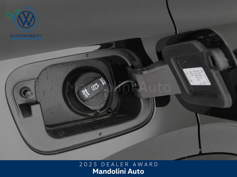 43 - Volkswagen Tiguan 1.5 tsi ehybrid 204cv r-line plus dsg