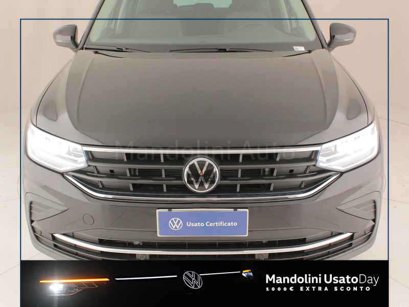 13 - Volkswagen Tiguan 2.0 tdi scr 150cv life dsg