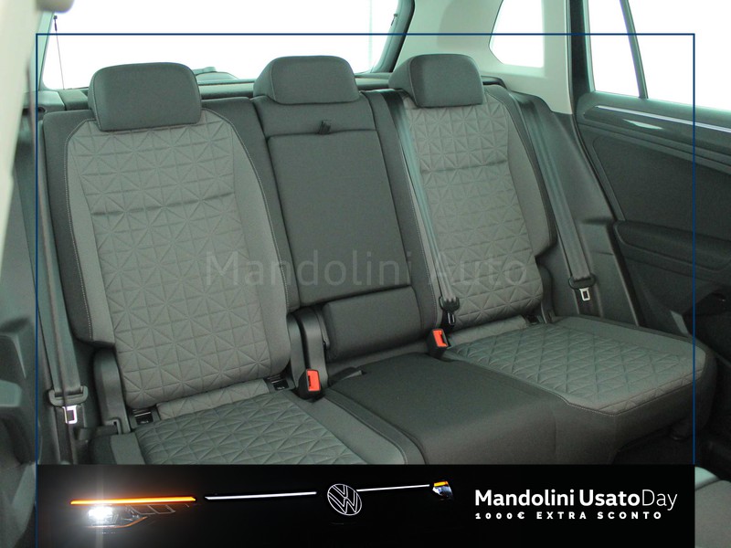 31 - Volkswagen Tiguan 2.0 tdi scr 150cv life dsg