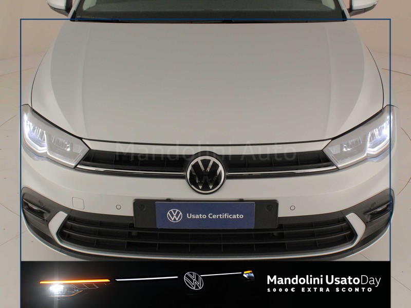 13 - Volkswagen Polo 1.0 tsi 95cv life