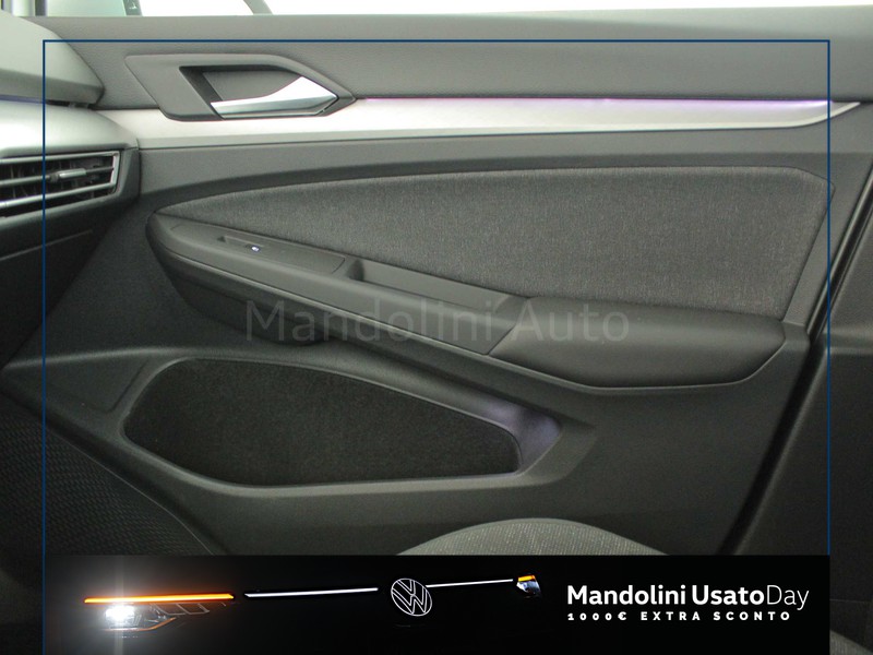 31 - Volkswagen Golf 1.0 tsi evo 110cv life