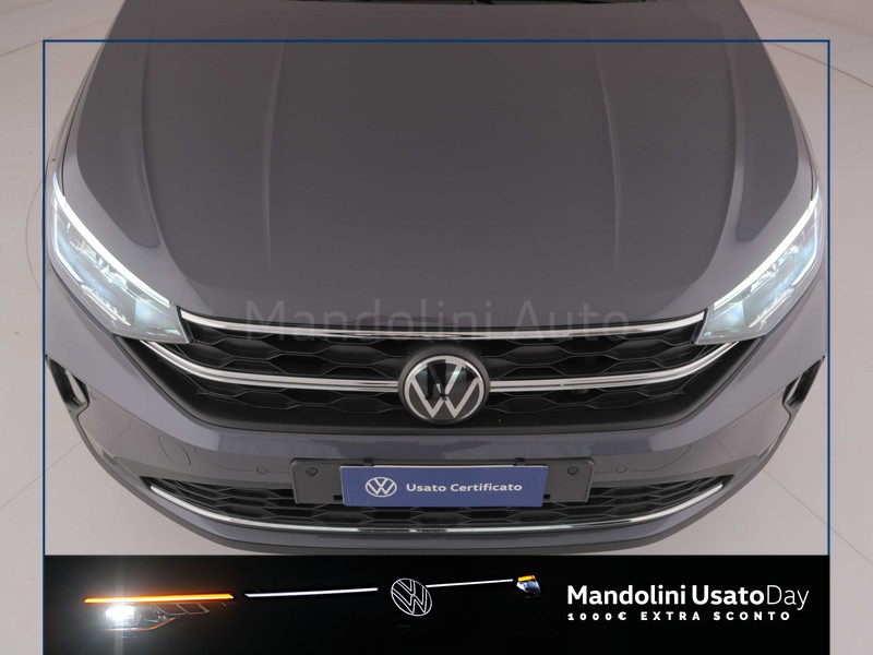13 - Volkswagen Taigo 1.0 tsi 110cv life
