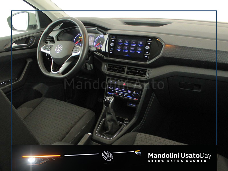 7 - Volkswagen T-Cross 1.0 tsi 110cv style