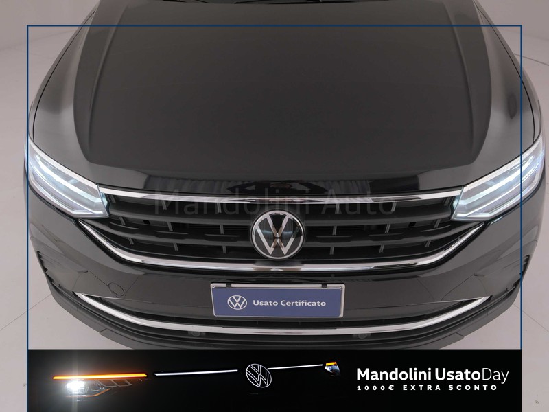 13 - Volkswagen Tiguan 2.0 tdi scr 150cv life dsg