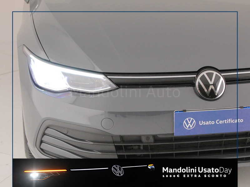 13 - Volkswagen Golf 2.0 tdi scr 115cv life dsg