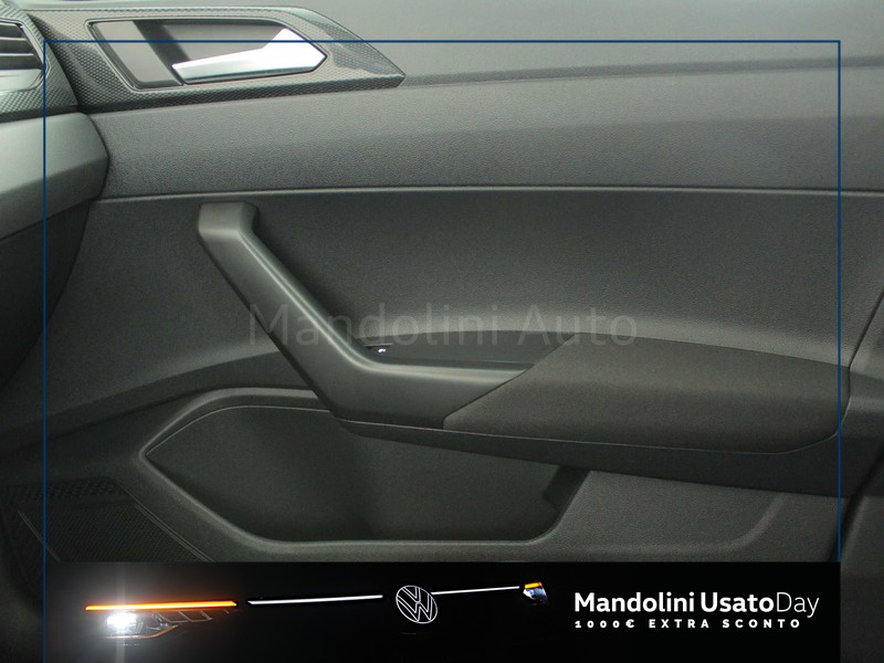 31 - Volkswagen Taigo 1.0 tsi 95cv life